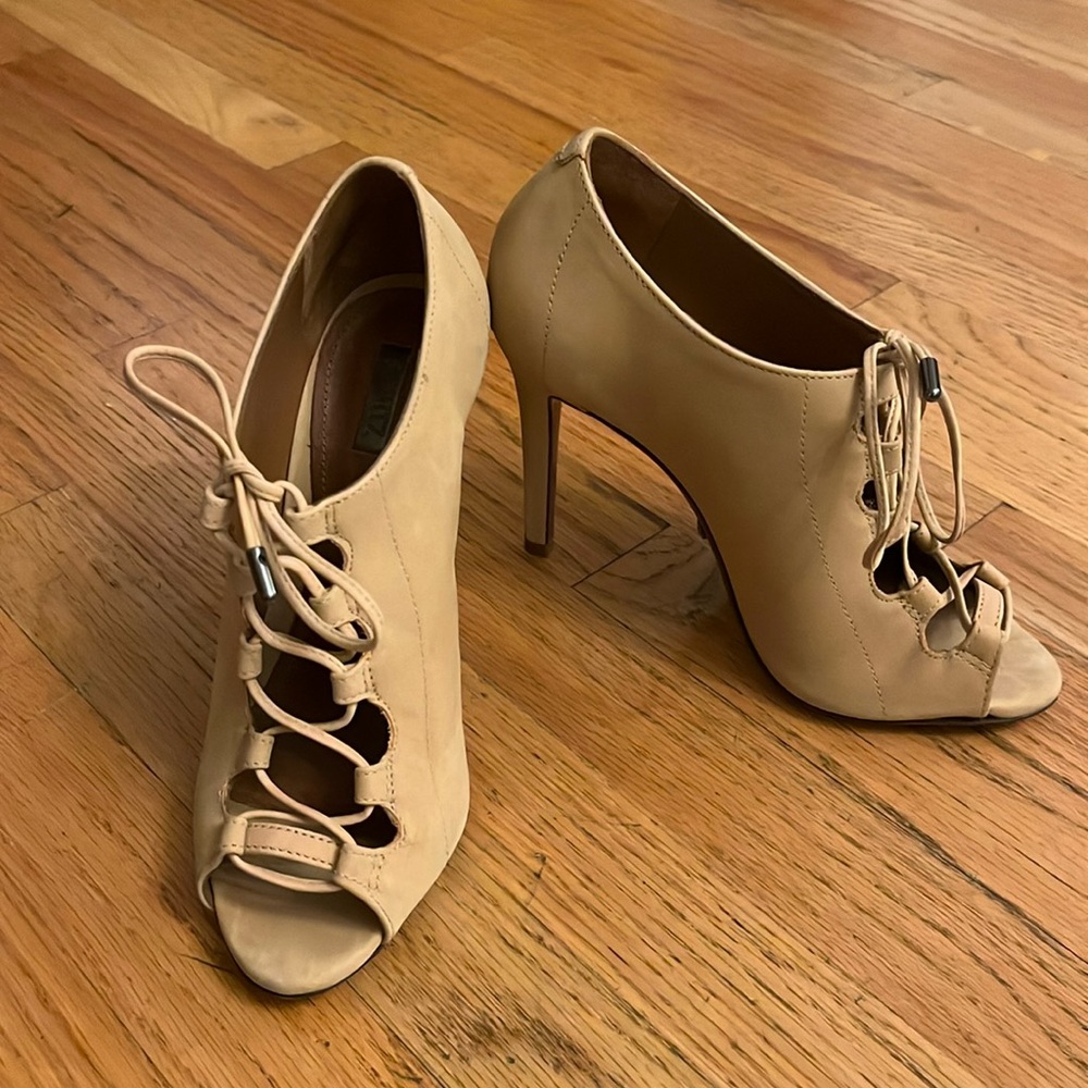 Schultz Booties
